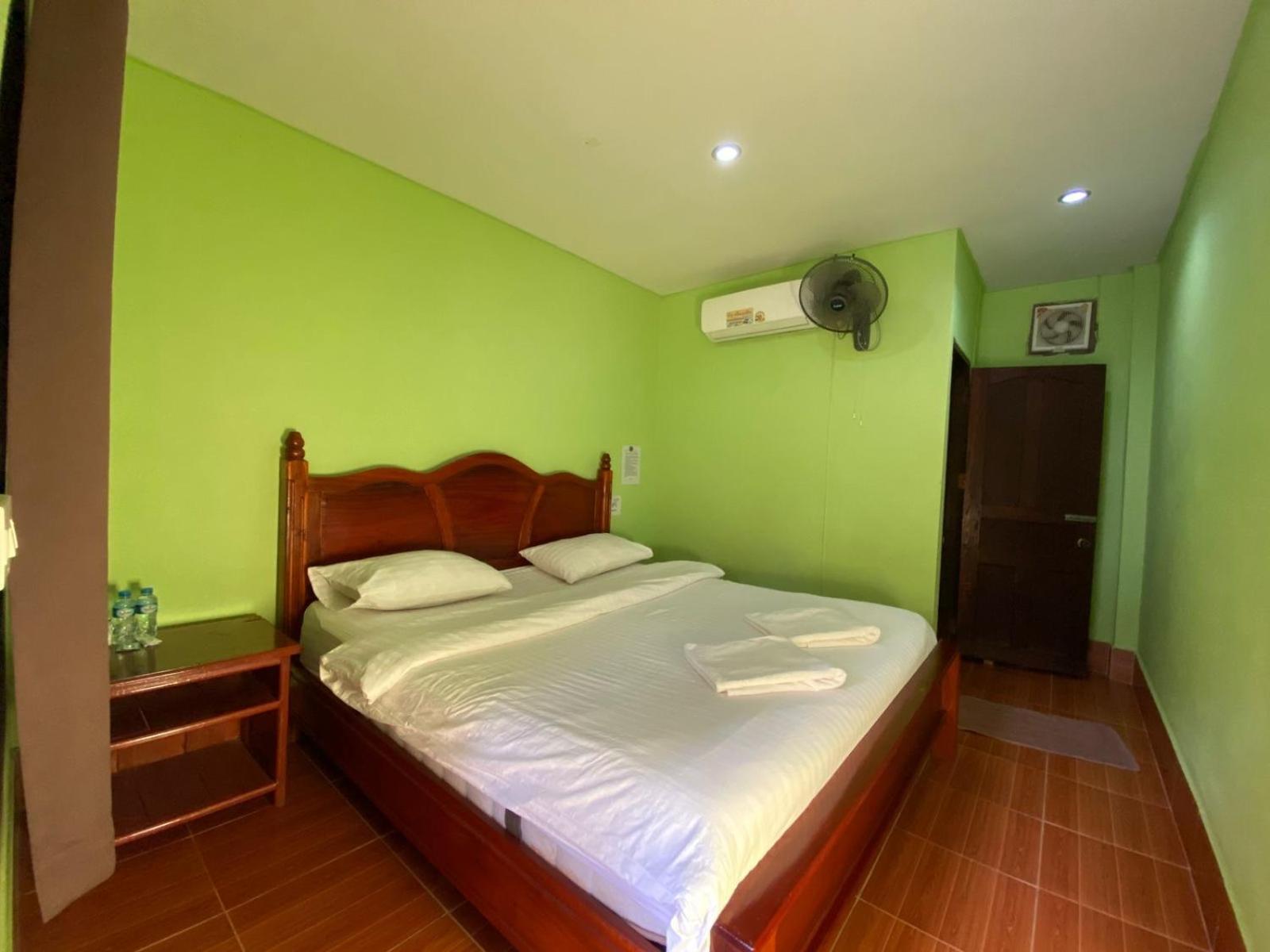 Letana Guesthouse Ban O Экстерьер фото
