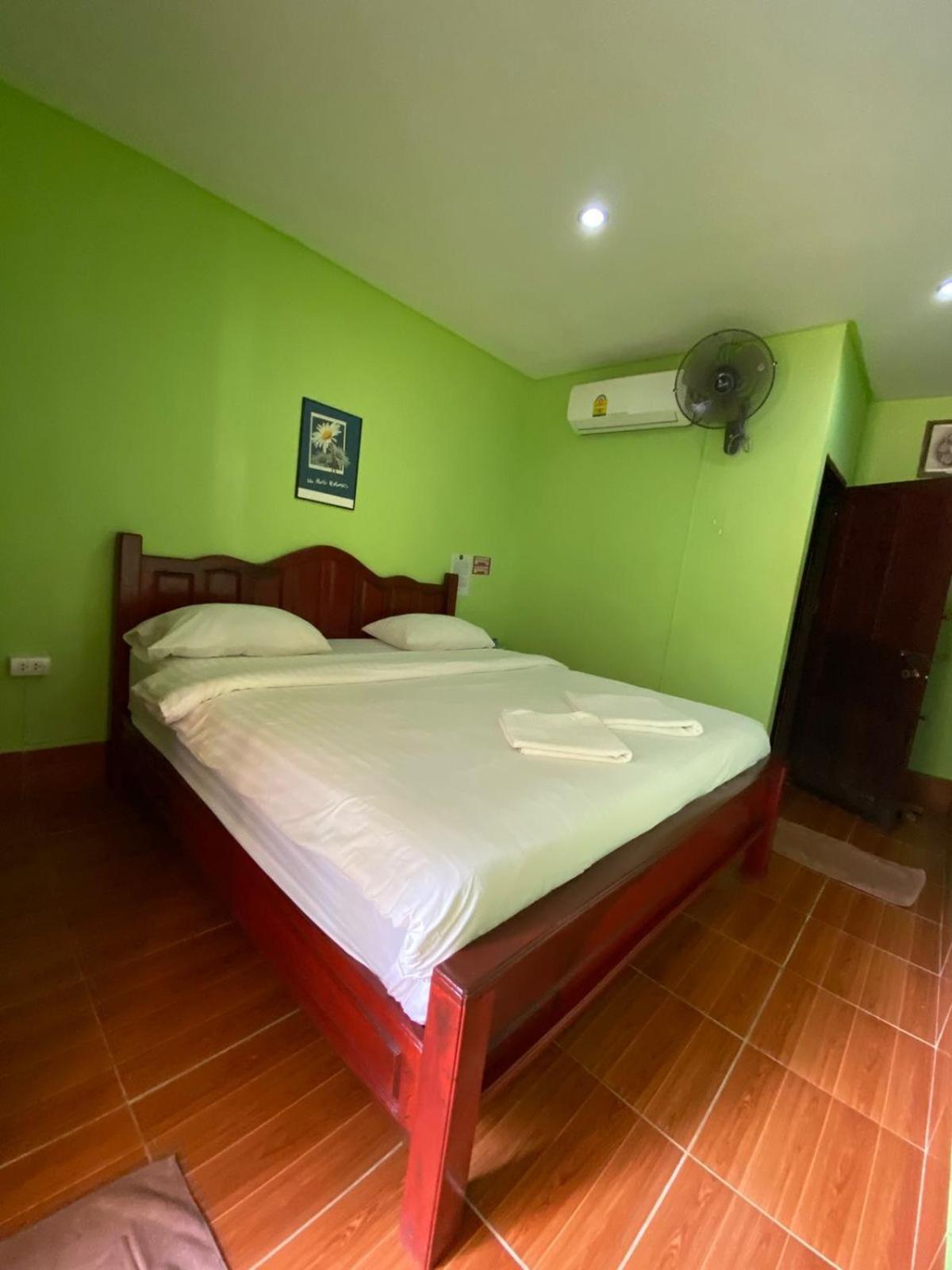 Letana Guesthouse Ban O Экстерьер фото